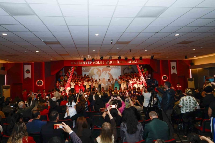 Gaziantep Kolej Vakfı’nda Buruk 23 Nisan