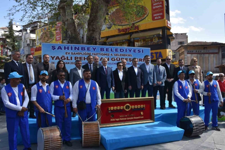 Geleneksel Yağlı Güreş Müsabakaları Gaziantep’te Kortejle Başladı