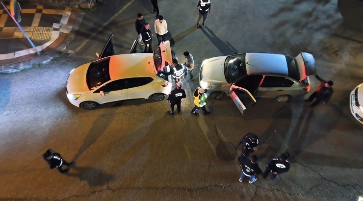 Siverek’te "huzur-63" Uygulaması: 2 Aranan Şahıs Yakalandı