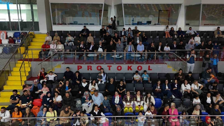 Kulüpler Arası Halk Oyunları Bölge Yarışması Adıyaman’da Coşkuyla Tamamlandı