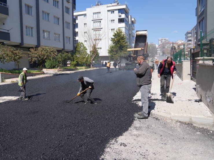 Şehitkamil’de Yollar Yenileniyor