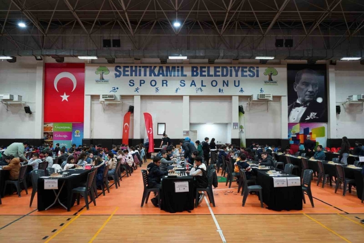 Şehitkamil’de Hamleler Vefa İçin Atıldı