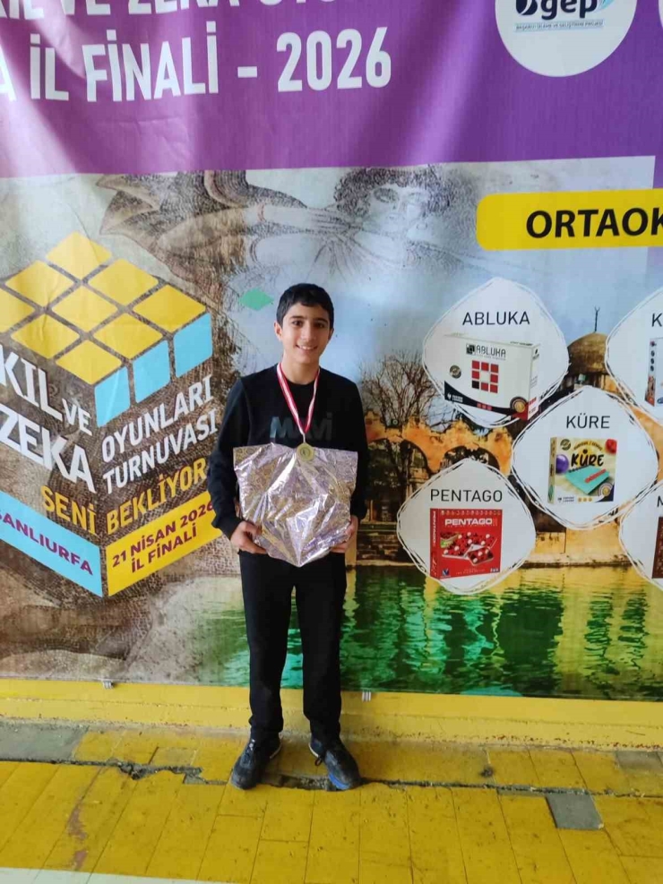 Siverekli Öğrenciler Zeka Oyunları Turnuvasında Dereceye Girdi