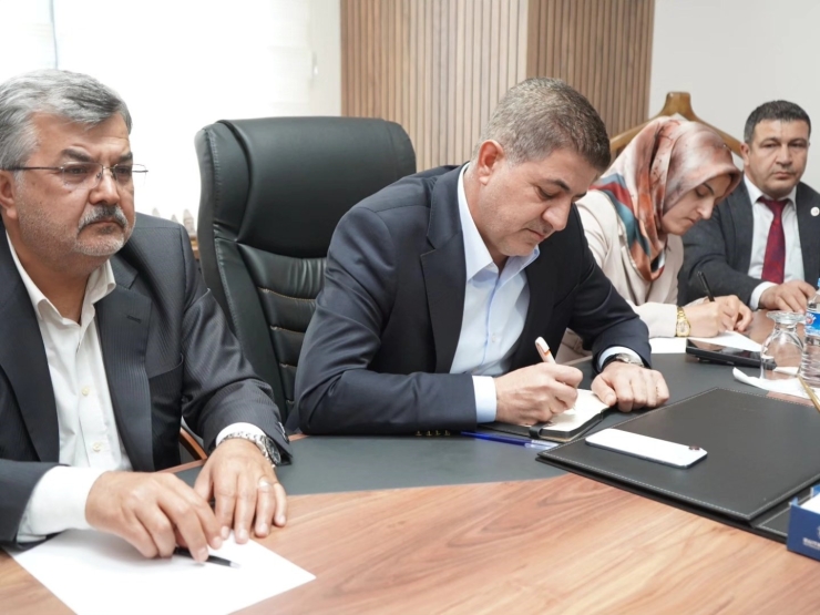 Ak Parti’de "halk Günü" Buluşması