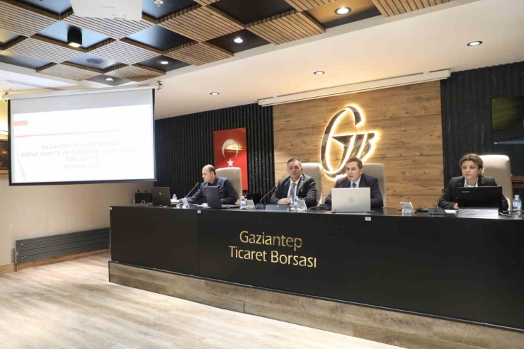 Gtb’de Ortak Akıl Buluşması: 12 Meslek Komitesi Aynı Masada