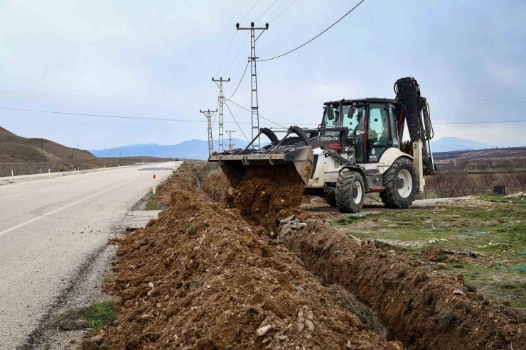 Yazıhan Boyaca Ve Cendere’ye 2 Bin 700 Metre İçme Suyu Hattı