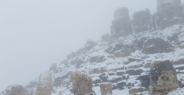 Nemrut Dağı’nda Mayısta Kar Sürprizi