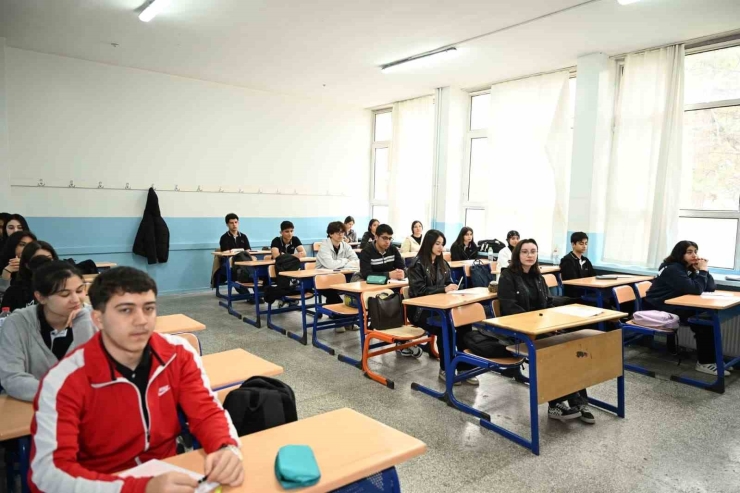 Büyükşehirden Eğitime Önemli Destek