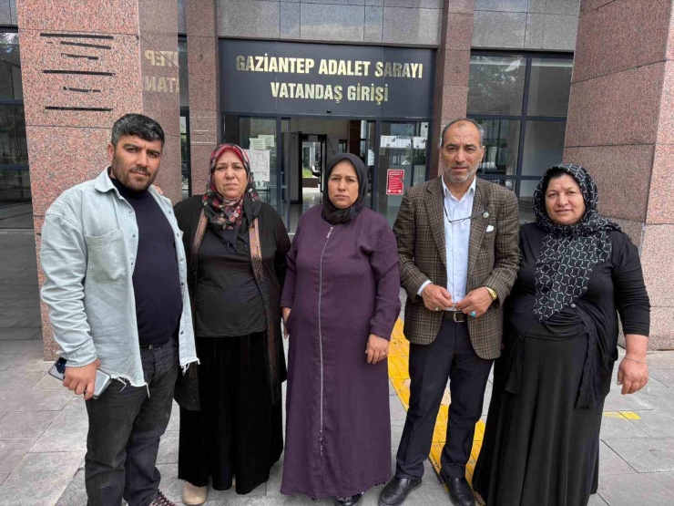 Yapılan İğne Sonrası Ölen Abdurrezzak Baysal’ın Acılı Annesi: "hastanenin Kapatılmasını İstiyoruz"