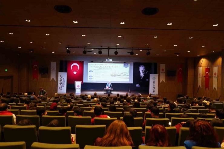 Gaziantep’te Vakıf Medeniyeti Ve Mimari Zarafet Konuşuldu