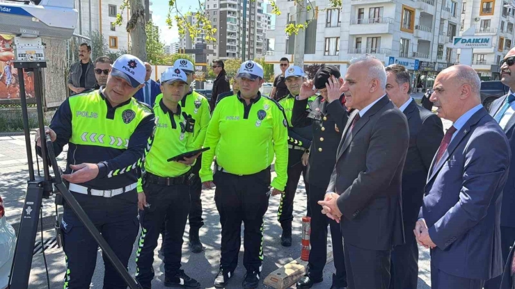Diyarbakır’da Trafik Haftası Çeşitli Etkinliklerle Kutlandı