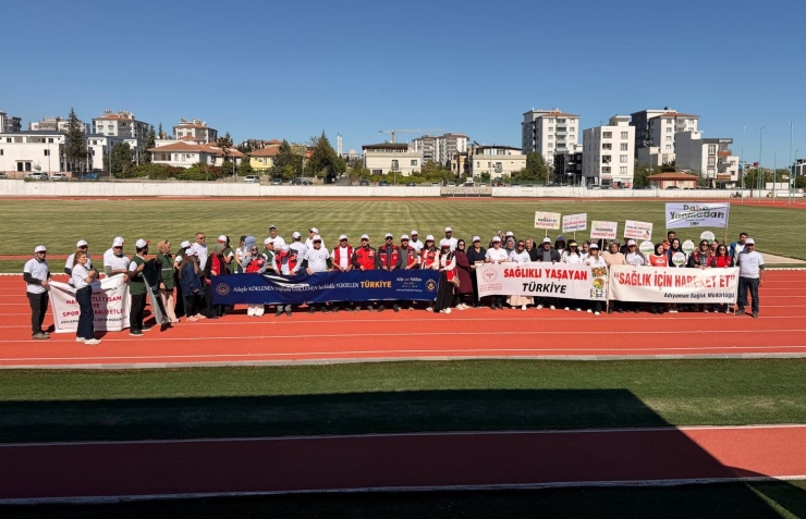 "sağlık İçin Hareket Et Günü" Kapsamında Yürüyüş Düzenlendi