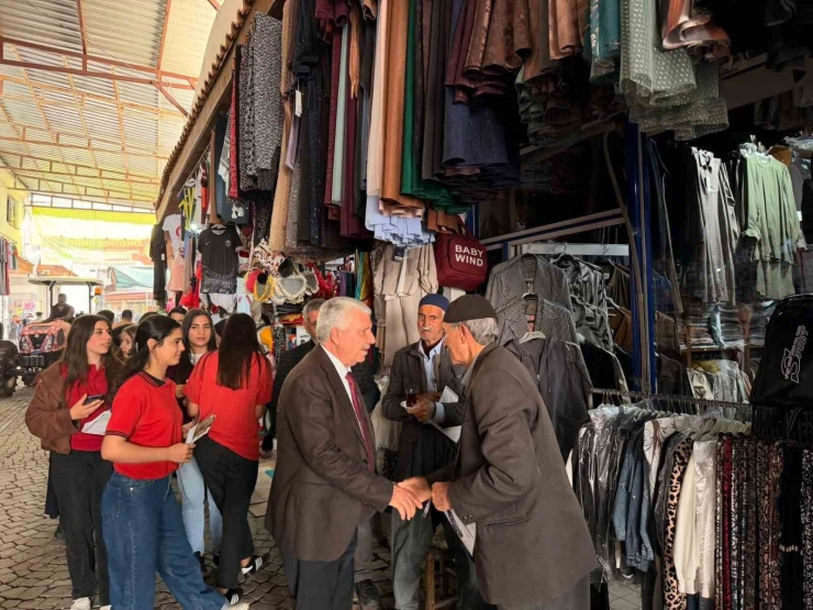 Başkan Karamehmetoğlu Vatandaşları Fuara Davet Etti