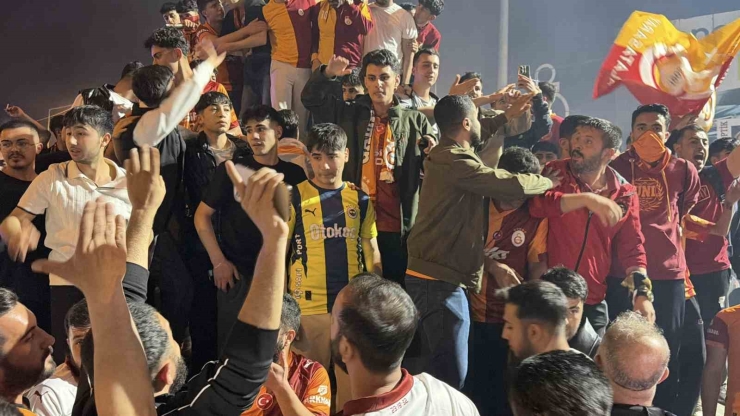 Galatasaray’ın Şampiyonluğu Adıyaman’da Kutlandı