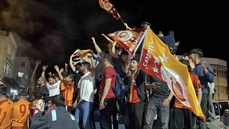 Galatasaray’ın Şampiyonluğu Adıyaman’da Kutlandı