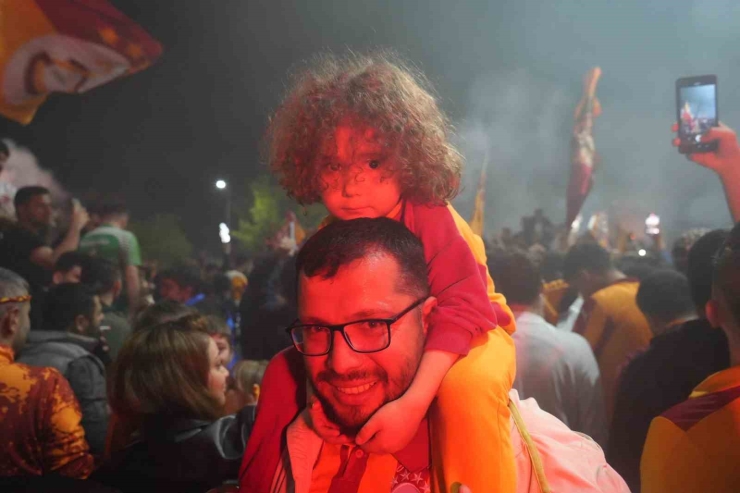 Gaziantep’te Galatasaray’ın 26. Şampiyonluğu Kutlandı