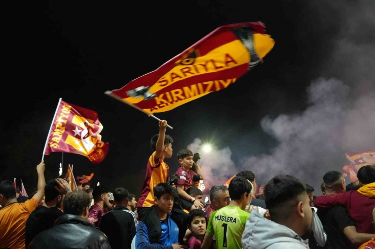 Gaziantep’te Galatasaray’ın 26. Şampiyonluğu Kutlandı