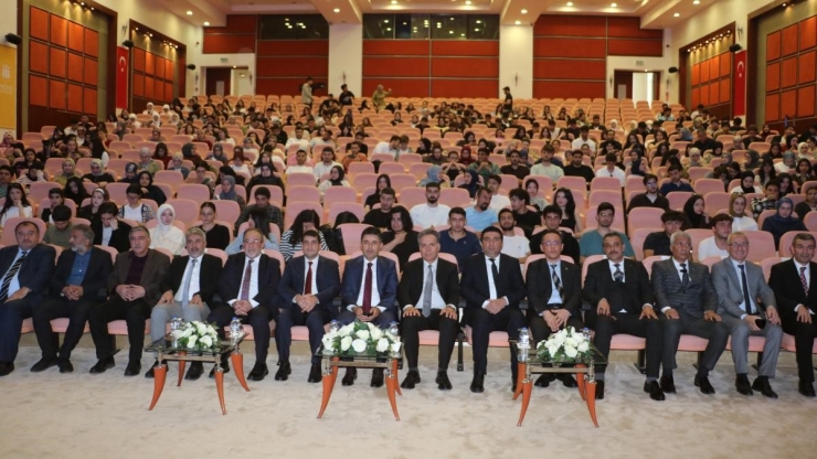 Ulaştırma Ve Altyapı Bakan Yardımcısı Boyraz, Öğrencilerle Buluştu