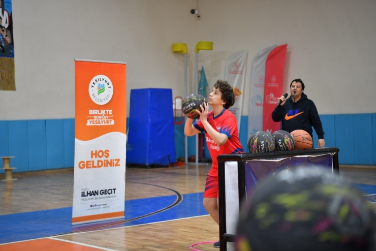 Yeşilyurt Belediyesi’nin Basketbol Turnuvası’nda Dostluk Ve Rekabet Bir Arada Yaşandı