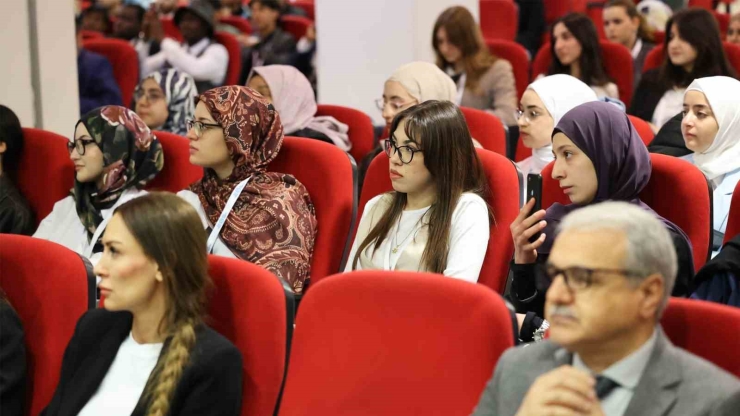 55 Ülkeden 200 Öğrenci Gazımoıc 2026’da Bir Araya Geldi
