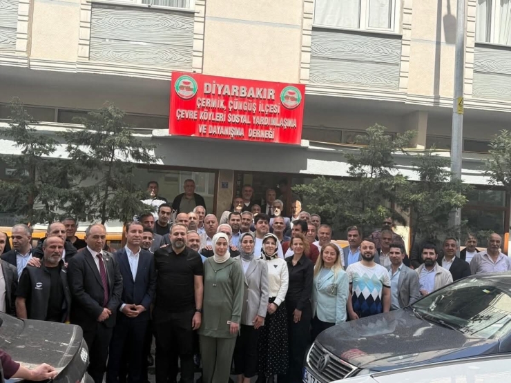 İstanbul’da Yaşayan Diyarbakırlılar Kahvaltıda Buluştu
