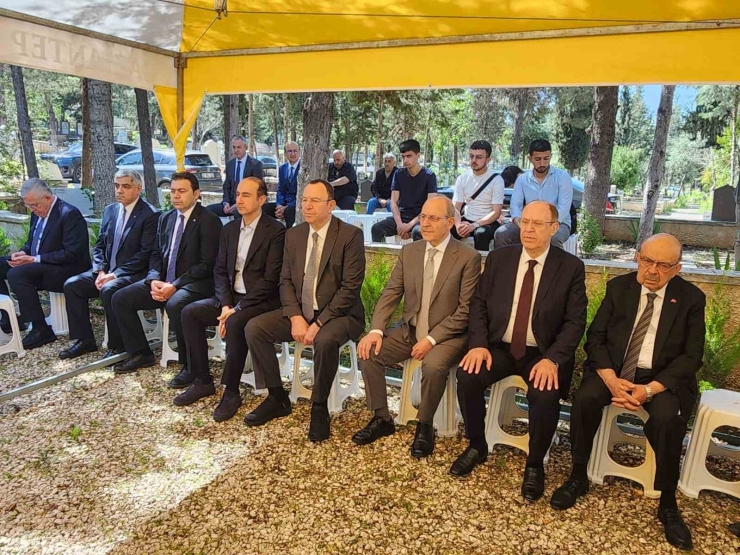 Naci Topçuoğlu Vefatının 18. Yılında Mezarı Başında Dualarla Anıldı