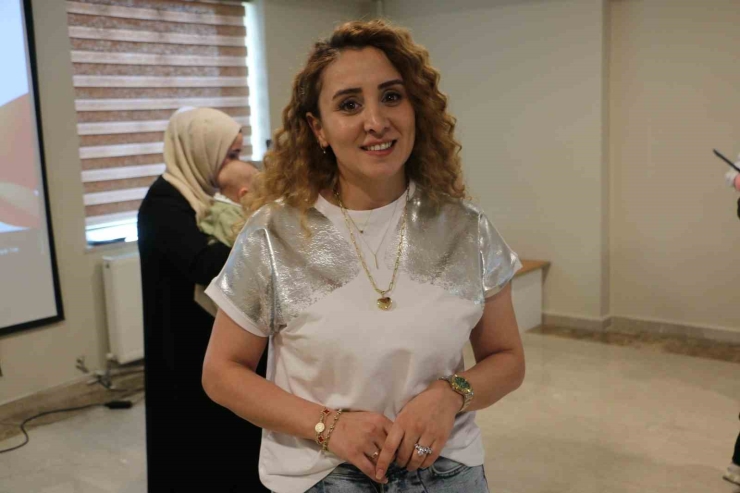 Diyarbakır’da Lohusa Anneler İçin Bilgilendirme Toplantısı Düzenlendi