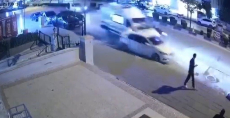 Gaziantep’te Ambulansın Karıştığı Zincirleme Kazada 3 Kişi Yaralandı
