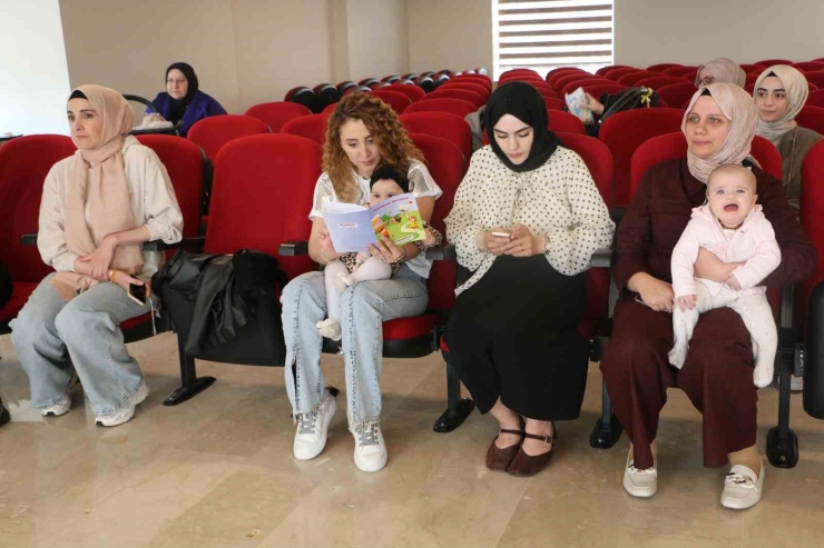 Diyarbakır’da Lohusa Anneler İçin Bilgilendirme Toplantısı Düzenlendi