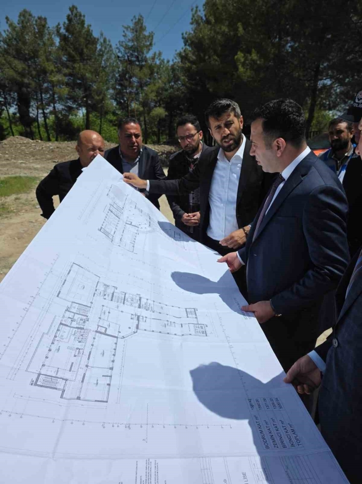 Kaymakam Algın, Yapımı Devam Eden Okul İnşaatını İnceledi
