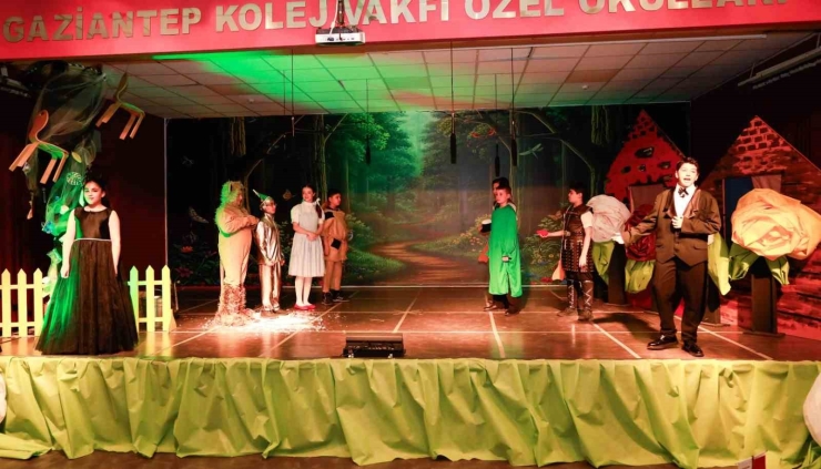 Gaziantep Kolej Vakfı’nda Dünya Klasikleri Müzikallerle Sahneleniyor