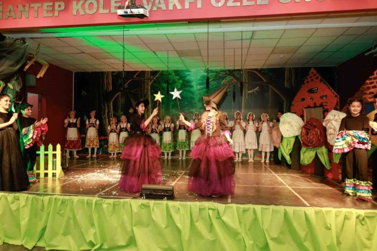 Gaziantep Kolej Vakfı’nda Dünya Klasikleri Müzikallerle Sahneleniyor