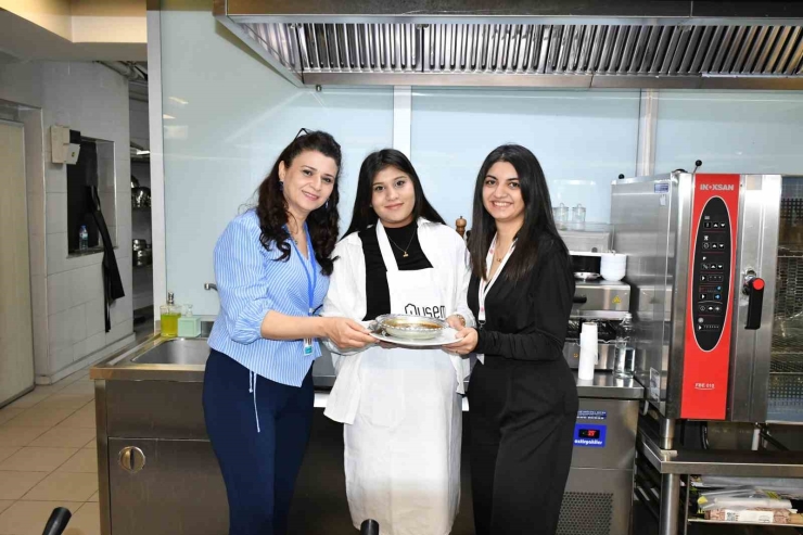 Gaziantep’te ‘ebe Gebe El Ele’ Vererek Pirpirim Aşı Yaptı