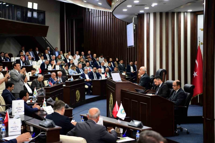 Başkan Er: "raylı Sistemimiz Aygm Tarafından Onaylandı"