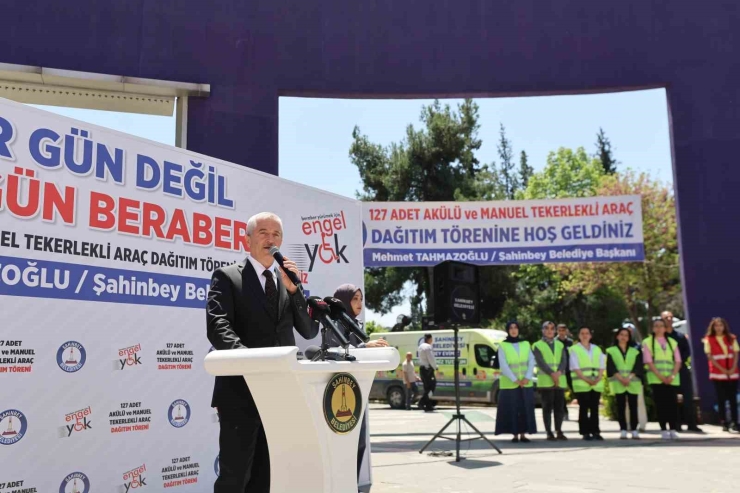 Şahinbey Belediyesi 5 Bin Engellinin ‘eli Ayağı’ Oldu