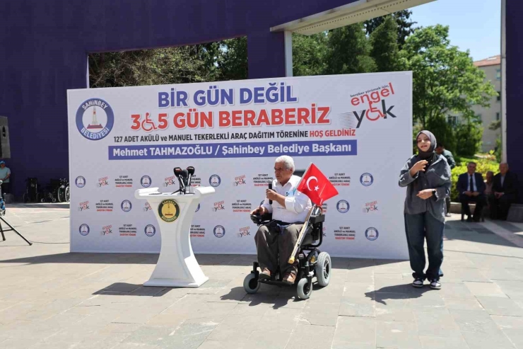 Şahinbey Belediyesi 5 Bin Engellinin ‘eli Ayağı’ Oldu