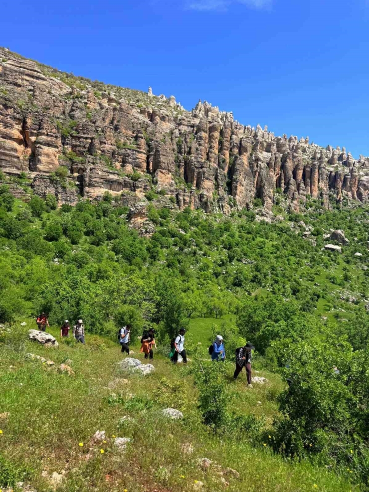 Çermik İlçesi Doğa Güzelliği Ve Tarihi İle Kapılarını Turizme Araladı