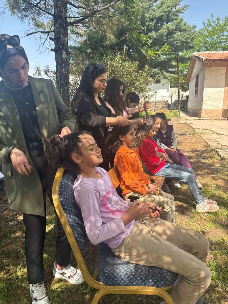Mesem Öğrencilerinden Köy Okullarına Anlamlı Etkinlik