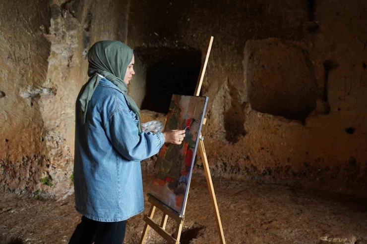 Dülük Antik Kenti’nde Sanat Ve Tarih Aynı Tuvalde Buluştu