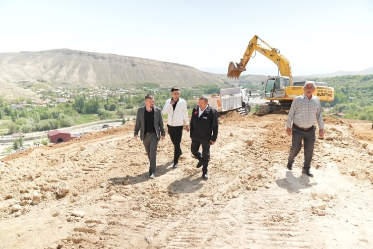 Darende Millet Bahçesi’nde Çalışmalar Sürüyor