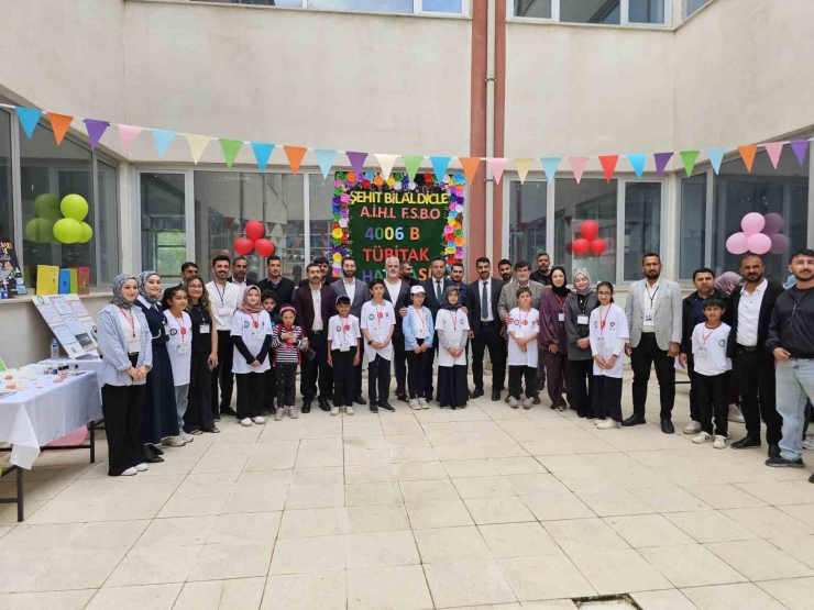 Dicle’de Bilim Fuarı İlgi Gördü