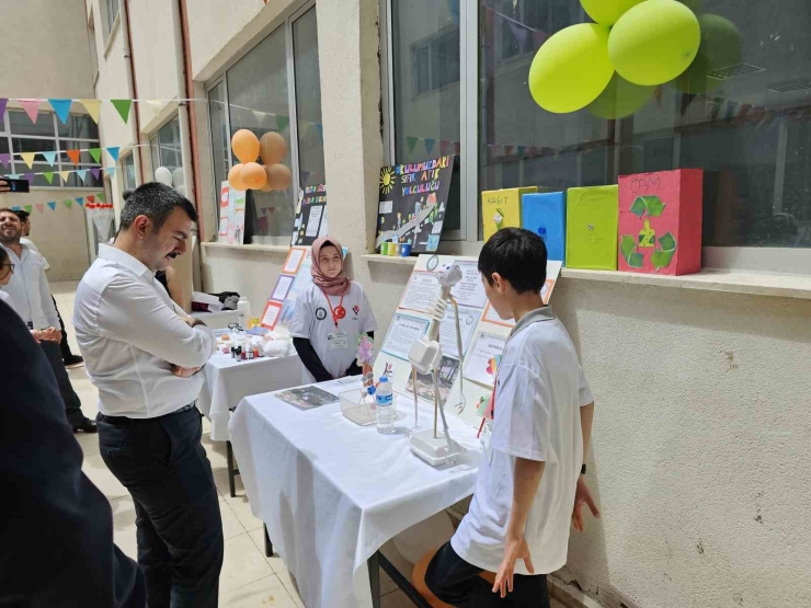 Dicle’de Bilim Fuarı İlgi Gördü