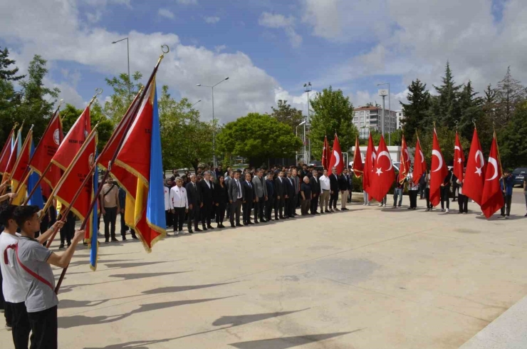 Besni’de Gençlik Haftası Coşkusu Başladı