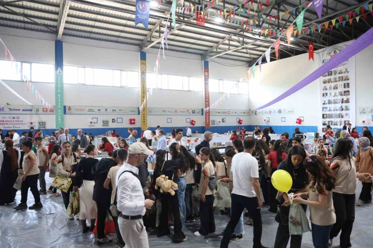 350 Bin Eserin Yer Aldığı Kitap Fuarına 13 Binden Fazla Öğrenci İlgi Gösterdi