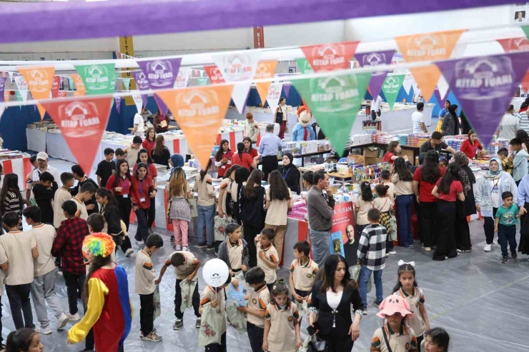 350 Bin Eserin Yer Aldığı Kitap Fuarına 13 Binden Fazla Öğrenci İlgi Gösterdi