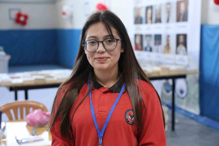 350 Bin Eserin Yer Aldığı Kitap Fuarına 13 Binden Fazla Öğrenci İlgi Gösterdi
