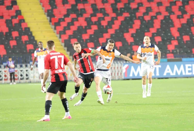 Trendyol Süper Lig: Gaziantep Fk: 0 - Rams Başakşehir: 1