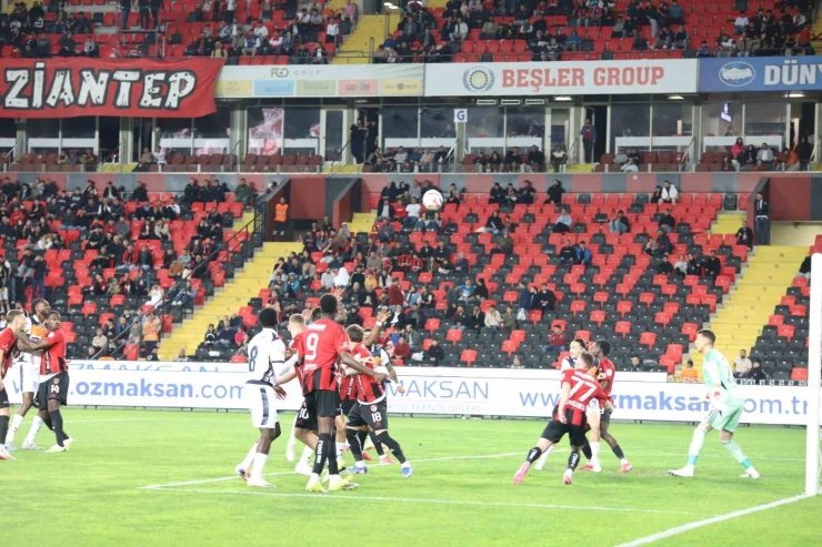 Trendyol Süper Lig: Gaziantep Fk: 0 - Rams Başakşehir: 1