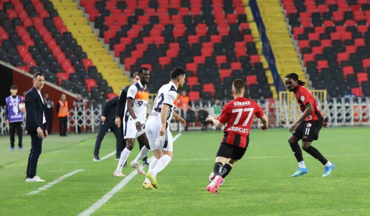 Trendyol Süper Lig: Gaziantep Fk: 0 - Rams Başakşehir: 1