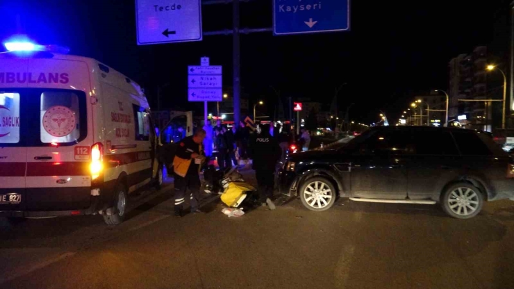 Malatya’da Cip İle Motosiklet Çarpıştı: Motokurye Yaralandı